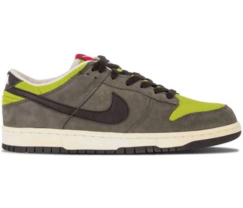 nike sb dunks low pro kermit